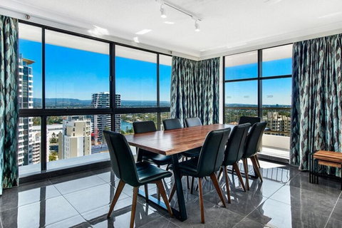 ULTIQA Beach Haven On Broadbeach - C Tourism 30