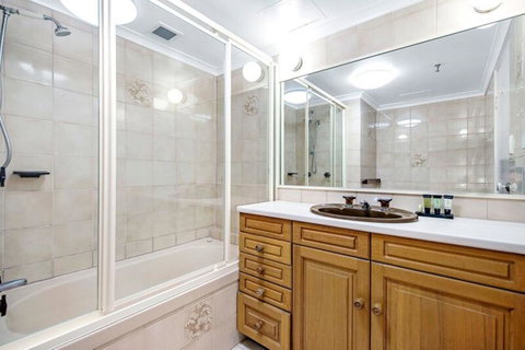 ULTIQA Beach Haven On Broadbeach - C Tourism 39