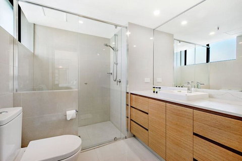 ULTIQA Beach Haven On Broadbeach - C Tourism 24