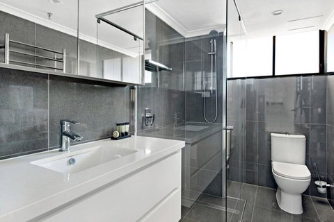 ULTIQA Beach Haven On Broadbeach - C Tourism 6