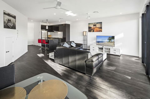 The Residences At The Peninsula - C Tourism 16