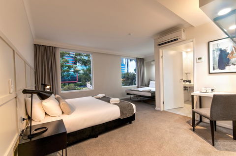 Woodroffe Hotel - C Tourism 15