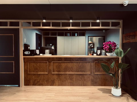 Woodroffe Hotel - C Tourism 1