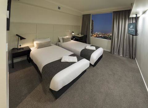 Woodroffe Hotel - C Tourism 12