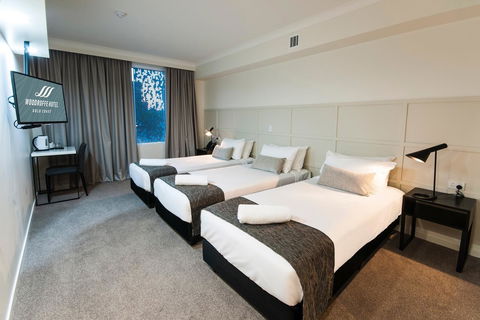 Woodroffe Hotel - C Tourism 14