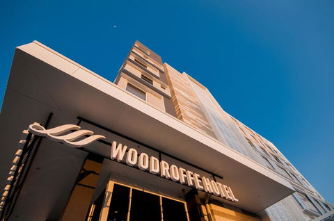 Woodroffe Hotel - C Tourism 19