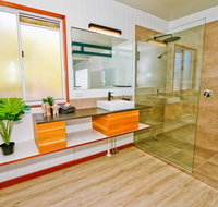 The Summit 1770 - C Tourism