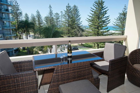 Oceania On Burleigh Beach - C Tourism 1