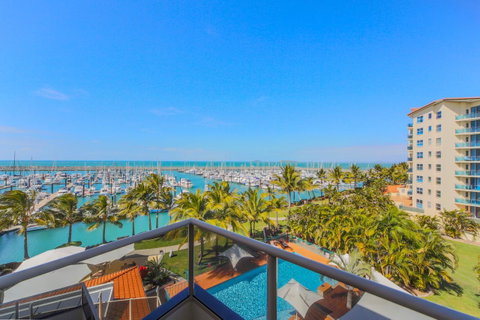 Mantra Mackay - C Tourism 9