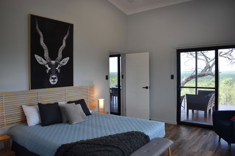 Ironbark House - C Tourism 10