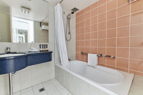 Novotel Cairns Oasis Resort - C Tourism 2