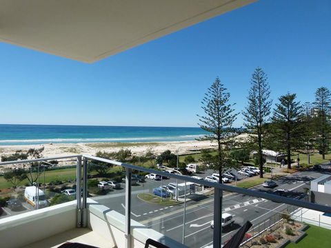 Pure Kirra - C Tourism 12