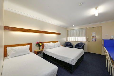 Smart Motels Bert Hinkler - C Tourism 17