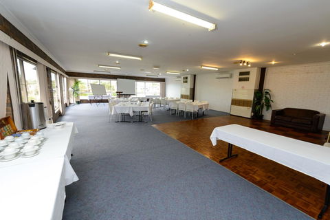 Smart Motels Bert Hinkler - C Tourism 37