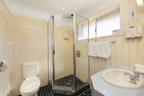 Smart Motels Bert Hinkler - C Tourism 14