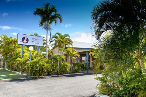 Smart Motels Bert Hinkler - C Tourism 1