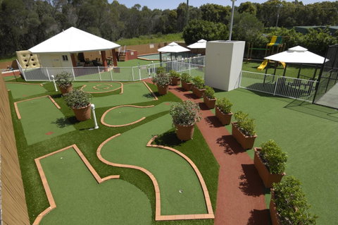 Fairways Golf & Beach Retreat Bribie Island - C Tourism 18