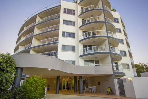 Fairways Golf & Beach Retreat Bribie Island - C Tourism 9