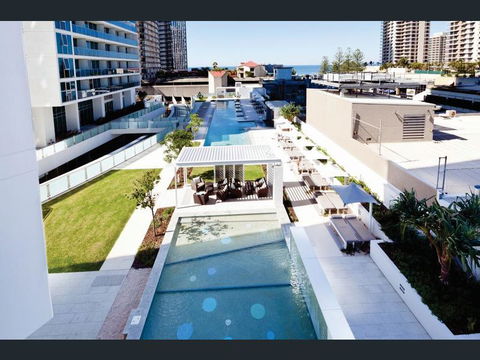 H Star Residences-- Paradise Stayz - C Tourism 4
