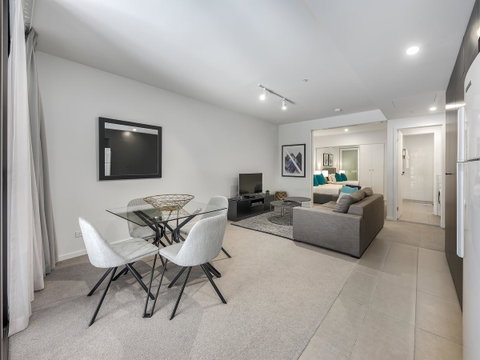 Opera Apartments South Brisbane - C Tourism 24