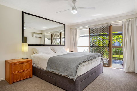 Gemini Court Holiday Apartments - C Tourism 10