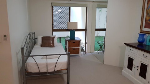 Gemini Court Holiday Apartments - C Tourism 14