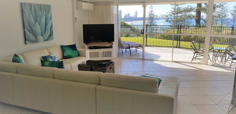 Gemini Court Holiday Apartments - C Tourism 26