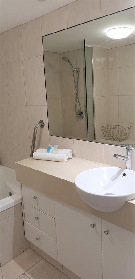 Gemini Court Holiday Apartments - C Tourism 20