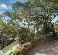 Little Cove Court - C Tourism