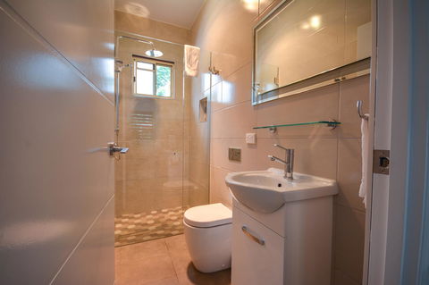 Blue Summit Hideaway - C Tourism 35