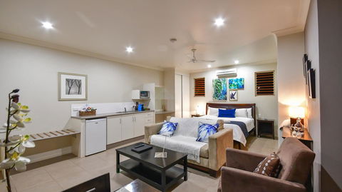 Blue Summit Hideaway - C Tourism 15