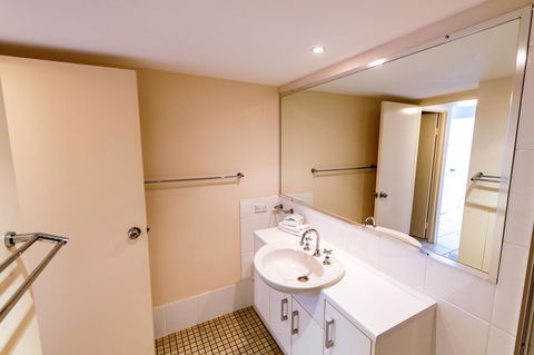 Burgess @ Kings Beach Apartments - C Tourism 2