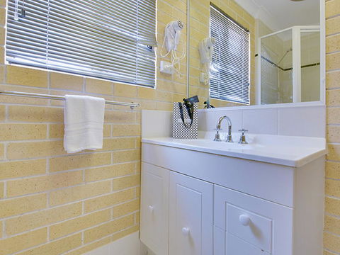 Murray Street Apartments - C Tourism 14