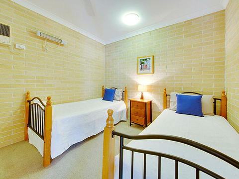 Murray Street Apartments - C Tourism 19