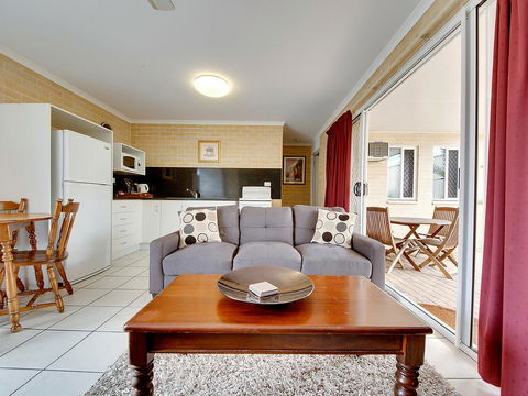 Murray Street Apartments - C Tourism 34