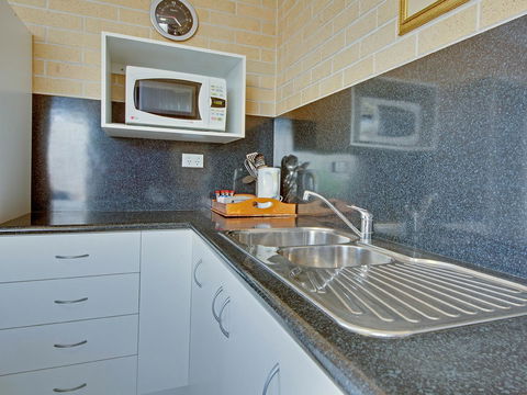 Murray Street Apartments - C Tourism 26