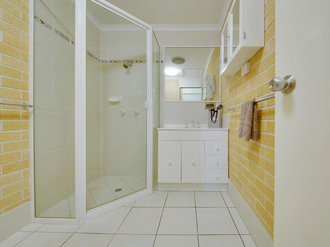 Murray Street Apartments - C Tourism 38