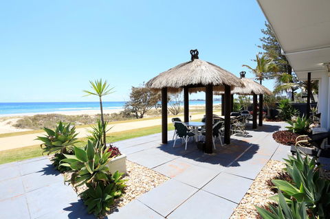 Bilinga Beach Motel - C Tourism 15