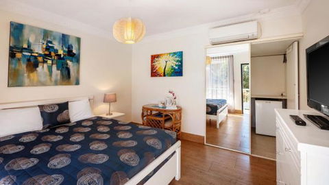 Bilinga Beach Motel - C Tourism 12