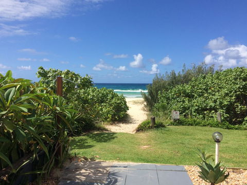 Bilinga Beach Motel - C Tourism 34
