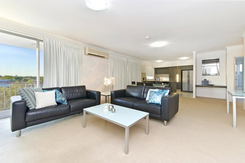 On The Bay Apartments - C Tourism 15