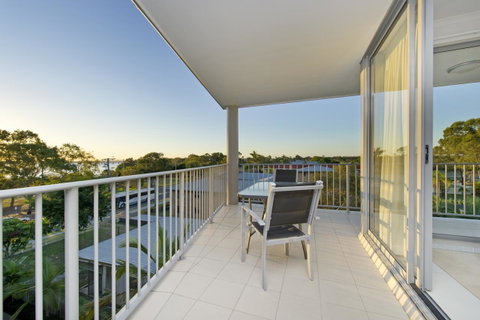 On The Bay Apartments - C Tourism 13