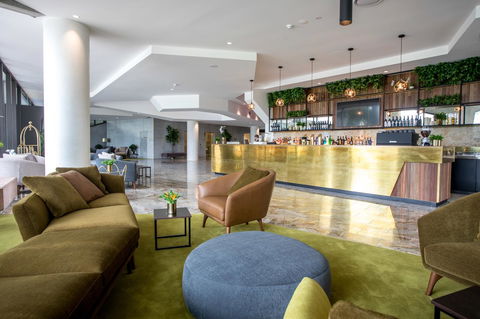 Eatons Hill Hotel - C Tourism 7