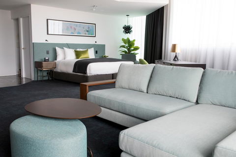 Eatons Hill Hotel - C Tourism 43