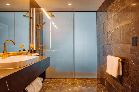 Eatons Hill Hotel - C Tourism 20