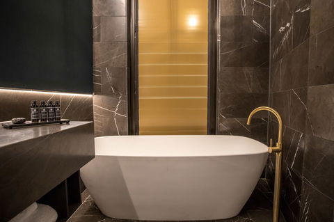 Eatons Hill Hotel - C Tourism 27