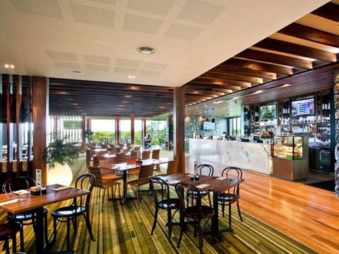 Eatons Hill Hotel - C Tourism 6