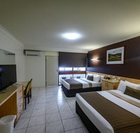 Reef Gateway Hotel - C Tourism