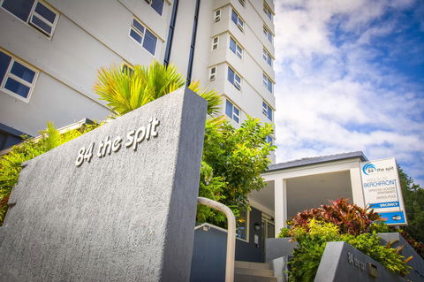 84 The Spit Holiday Apartments - C Tourism 2