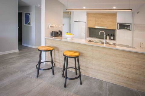 84 The Spit Holiday Apartments - C Tourism 11
